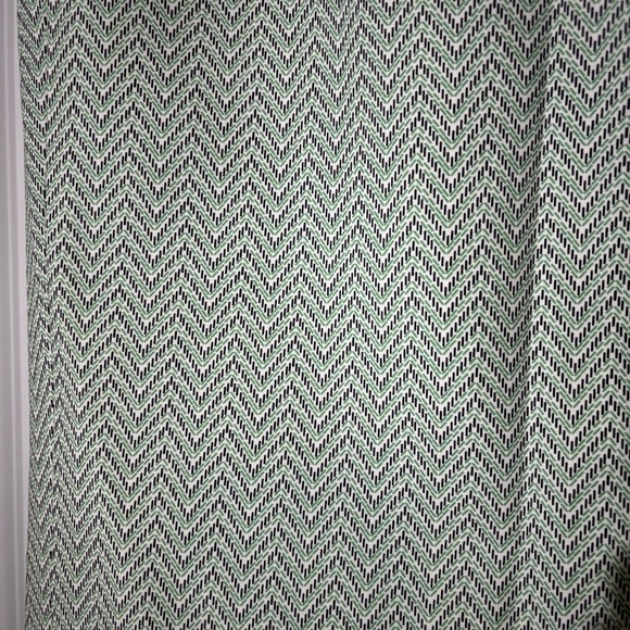 NWT  The Limited Pencil Skirt, Size 6 - Picture 3 of 12